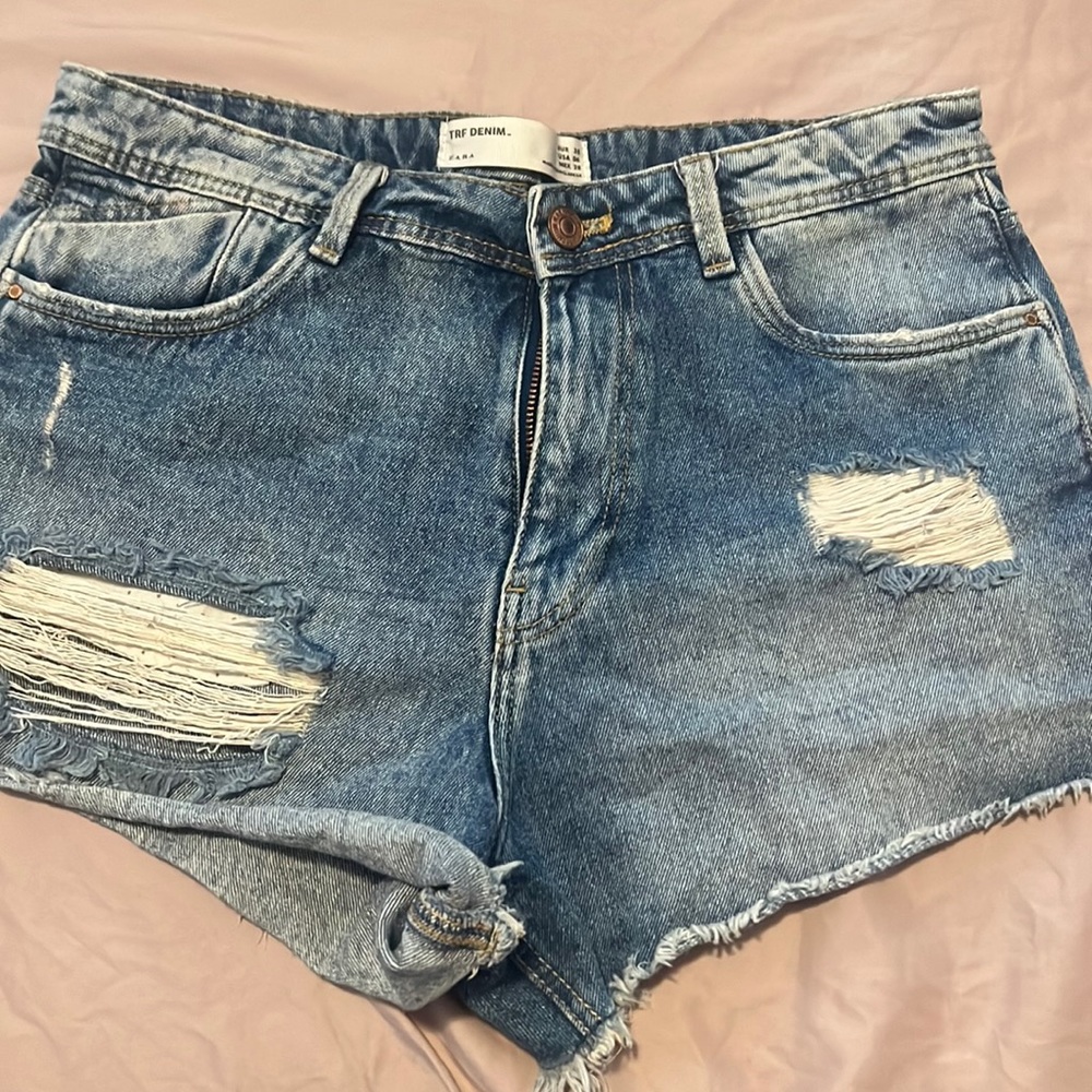 Size 6 Zara shorts